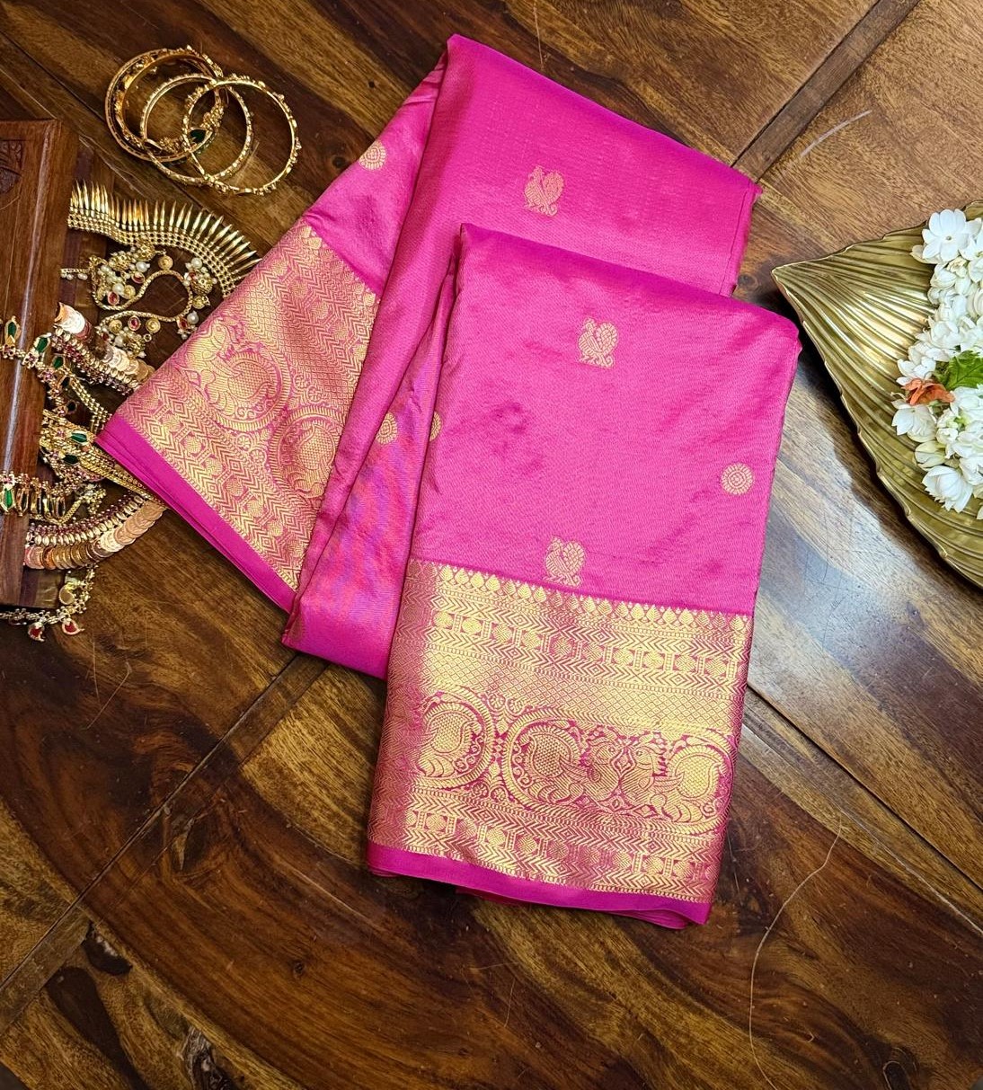 Pure Kanchipuram Soft Silk Saree in Royal Pink with Traditional Zari Buttas
